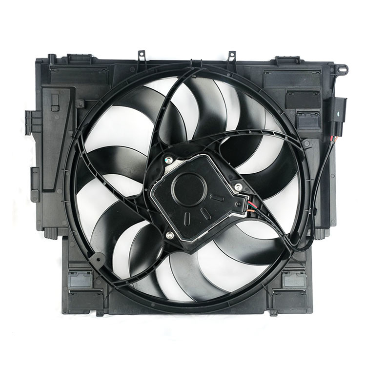 BMW 5 Reeksen 2010-2016 F18 N20 4 Radiator OE 17418642161 17418642162 17417618787 600W van de Cilinders de Elektrische Ventilator