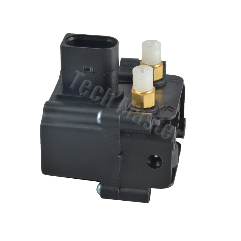 F16 F18 van BMW F07 F11 F01 F02 F15 X6 van de de Solenoïdeklep van de Luchtopschorting Blok 37206789450