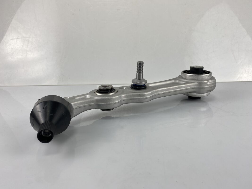OEM Standaard Maat Rubber en Staal Voorste Onderste Ophanging Draagarm met 18 Maanden Garantie voor Mercedes W205
